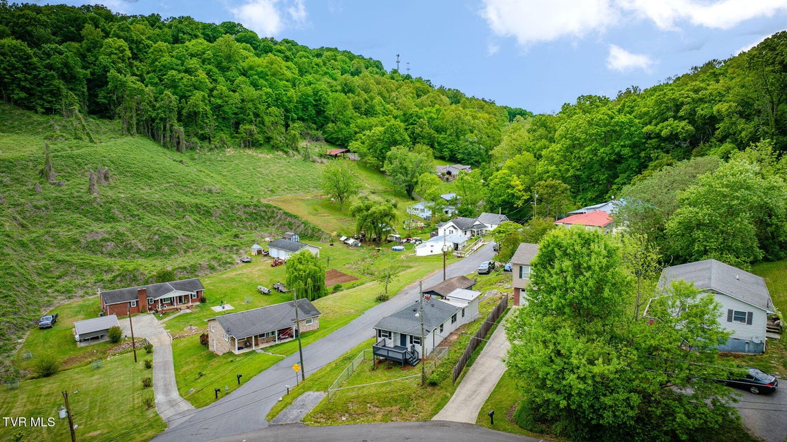 Photo #29: 3304 Thornton Drive