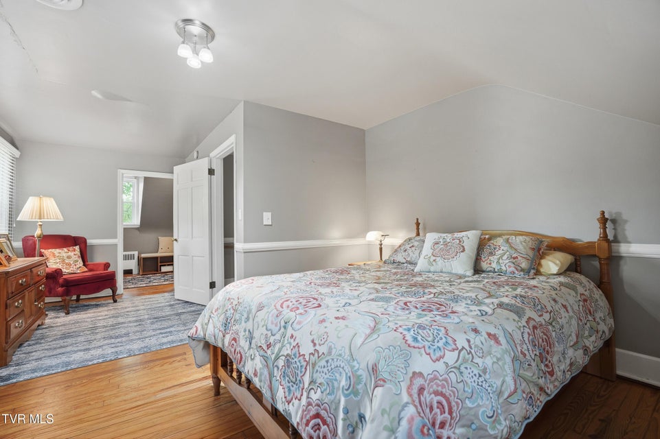 Photo #33: 205 Highland Avenue