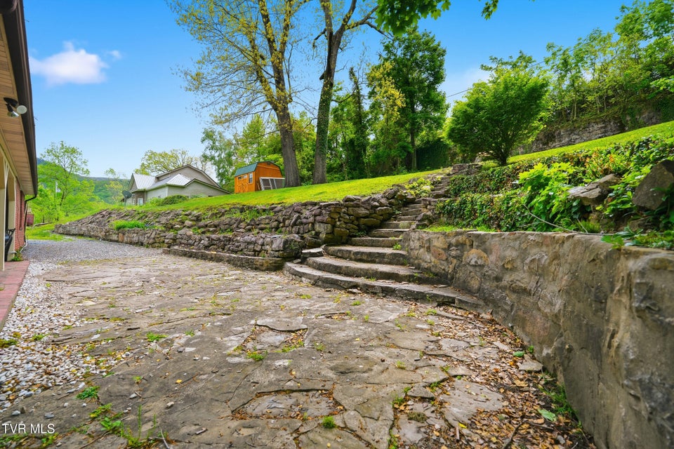 Photo #10: 205 Highland Avenue