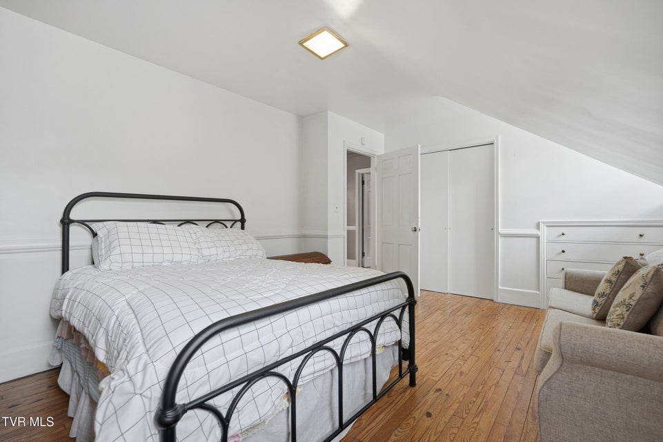 Photo #39: 205 Highland Avenue