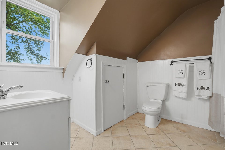 Photo #42: 205 Highland Avenue