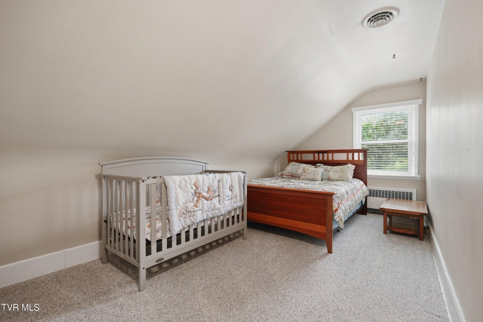 Photo #43: 205 Highland Avenue