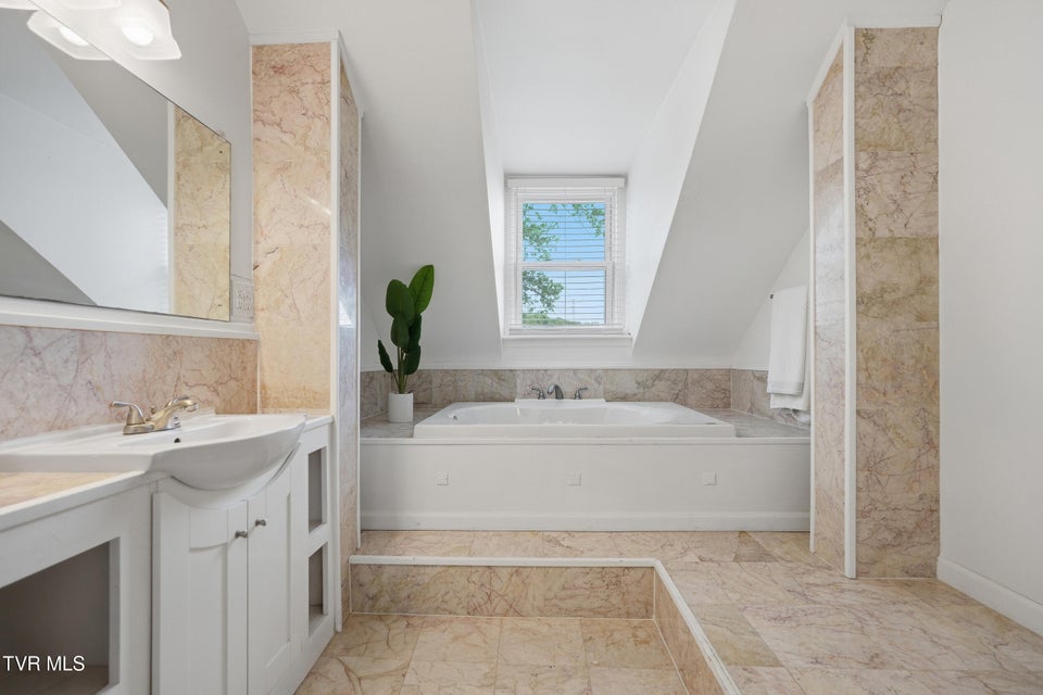 Photo #44: 205 Highland Avenue