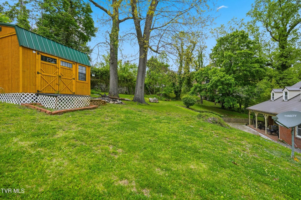 Photo #7: 205 Highland Avenue