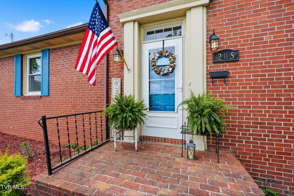 Photo #5: 205 Highland Avenue