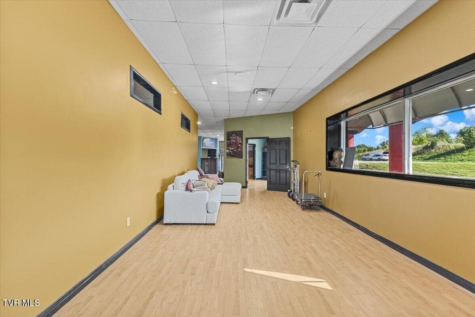 Photo #11: 5602 Kingsport Highway