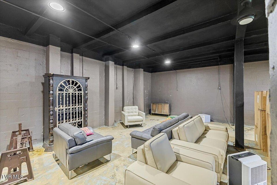 Photo #49: 5602 Kingsport Highway