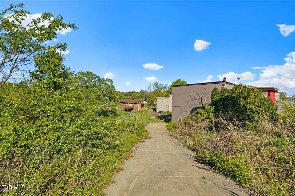 Photo #56: 5602 Kingsport Highway