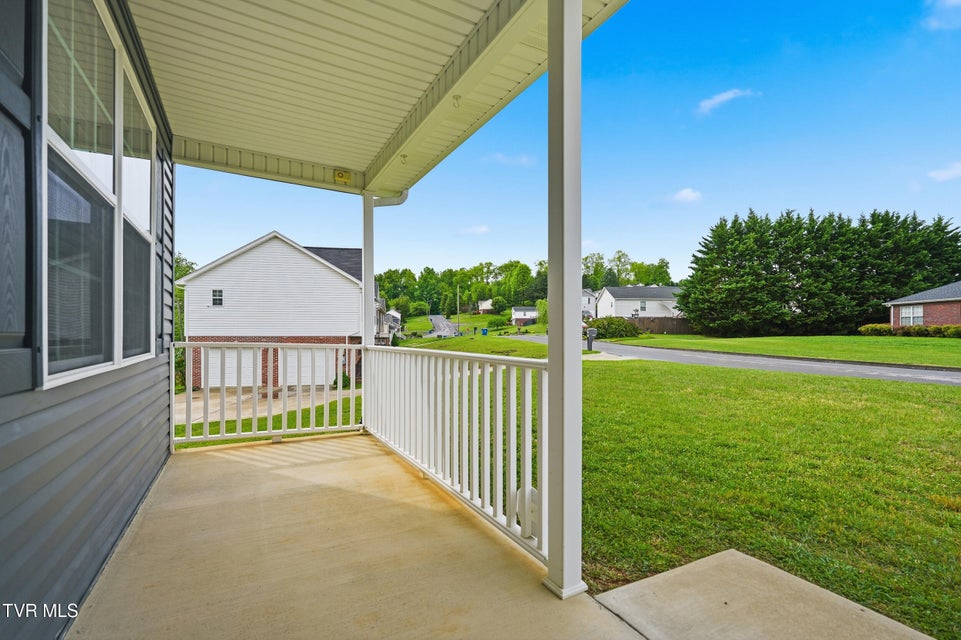 Photo #5: 916 Lona Lane