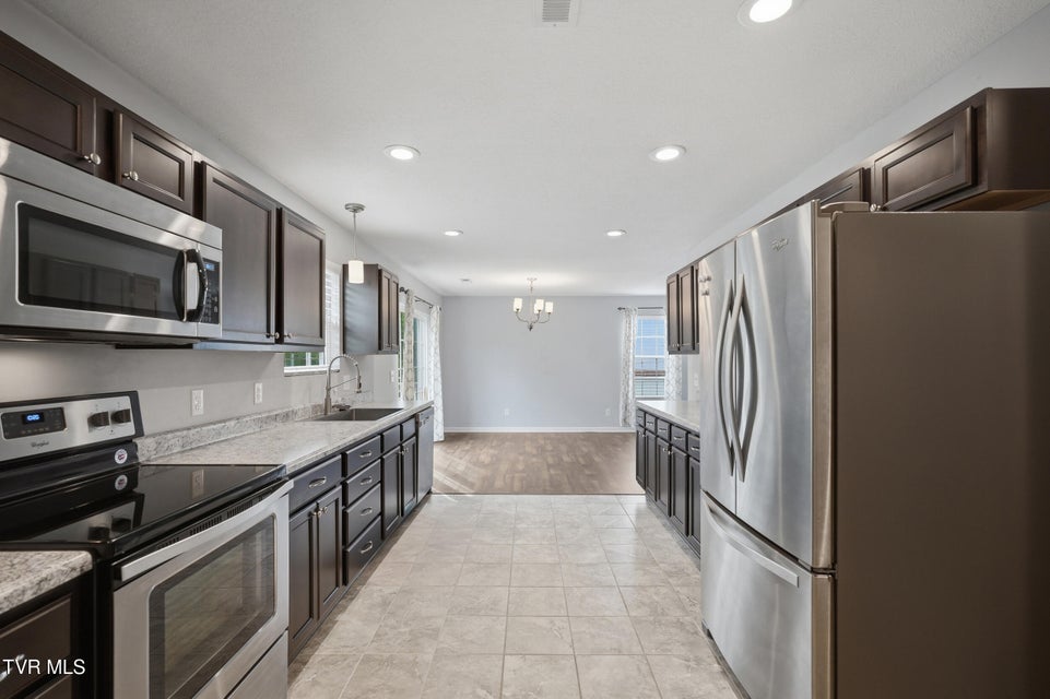 Photo #12: 916 Lona Lane