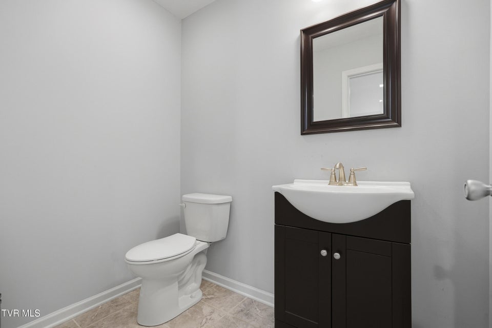 Photo #15: 916 Lona Lane