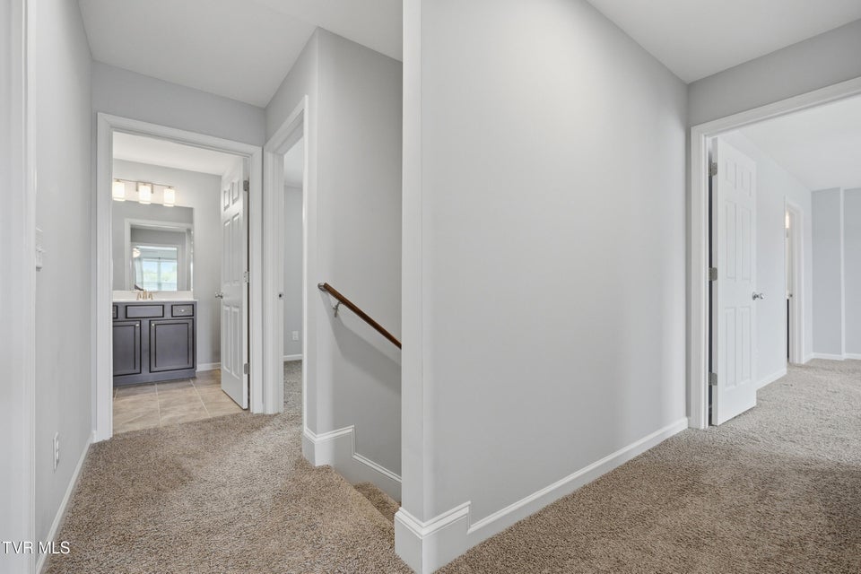 Photo #16: 916 Lona Lane