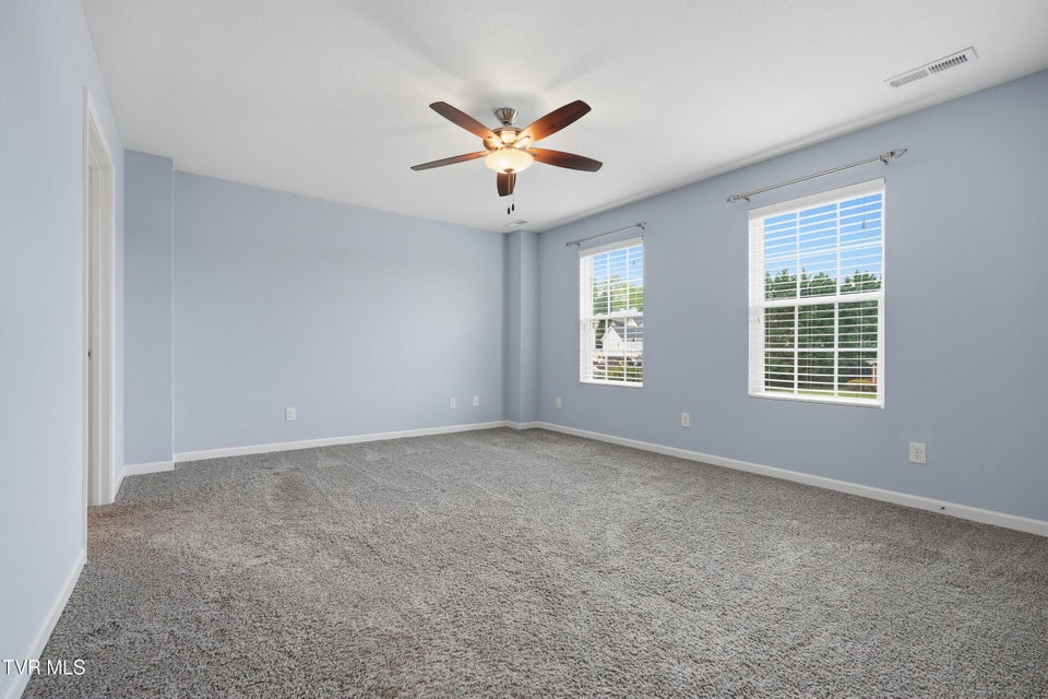 Photo #30: 916 Lona Lane