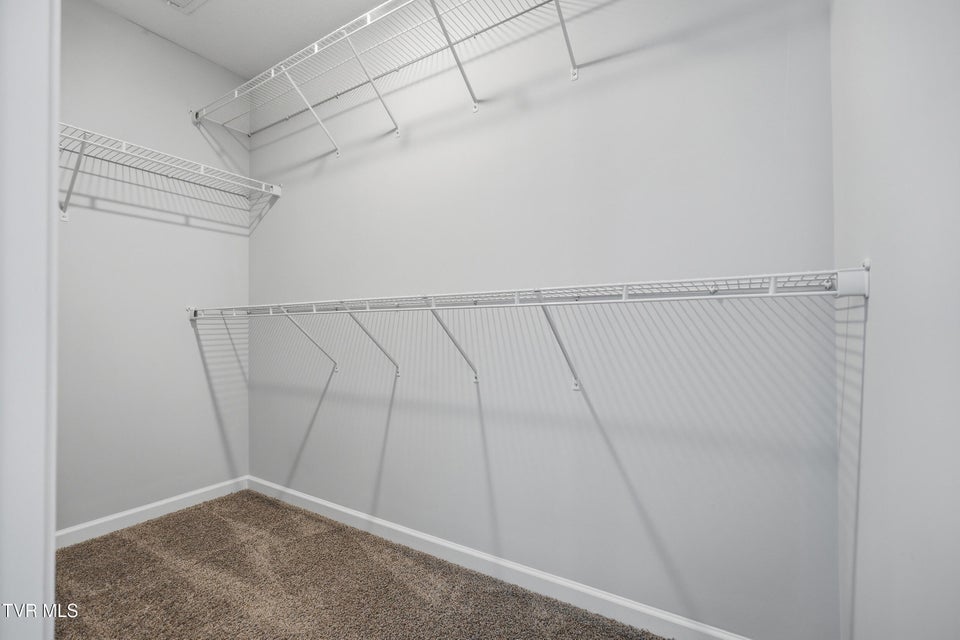 Photo #31: 916 Lona Lane