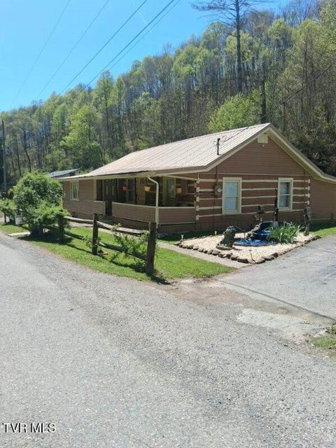 Photo #3: 2301 Monarch Road