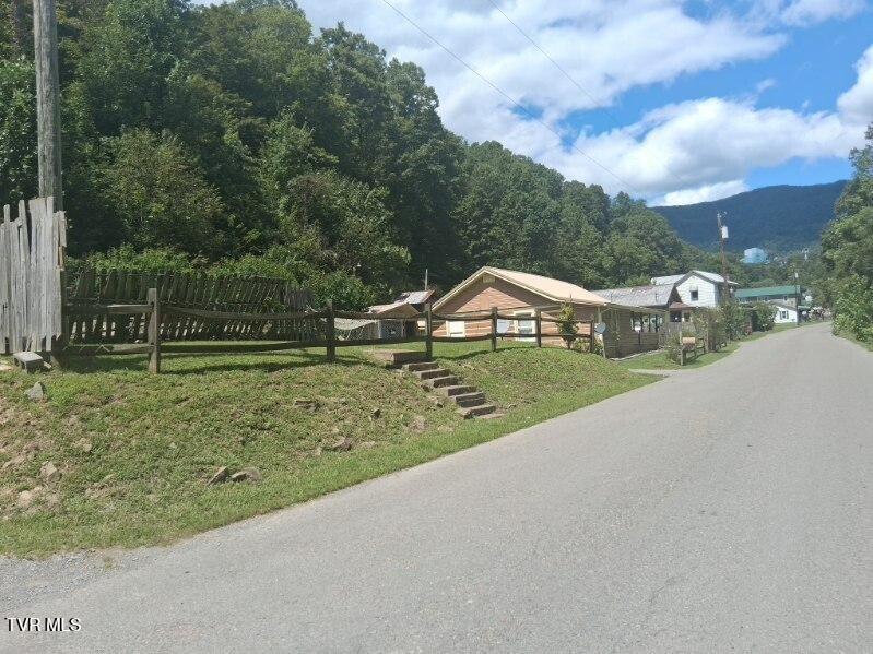 Photo #28: 2301 Monarch Road