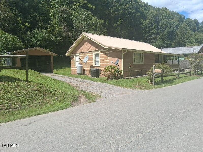 Photo #30: 2301 Monarch Road