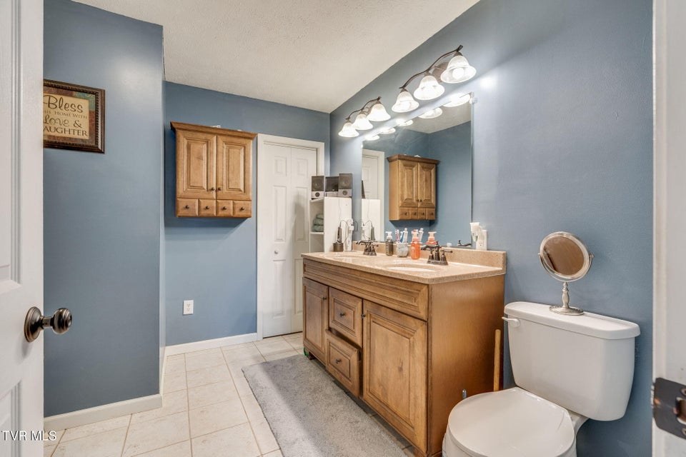 Photo #14: 408 Rainbow Circle