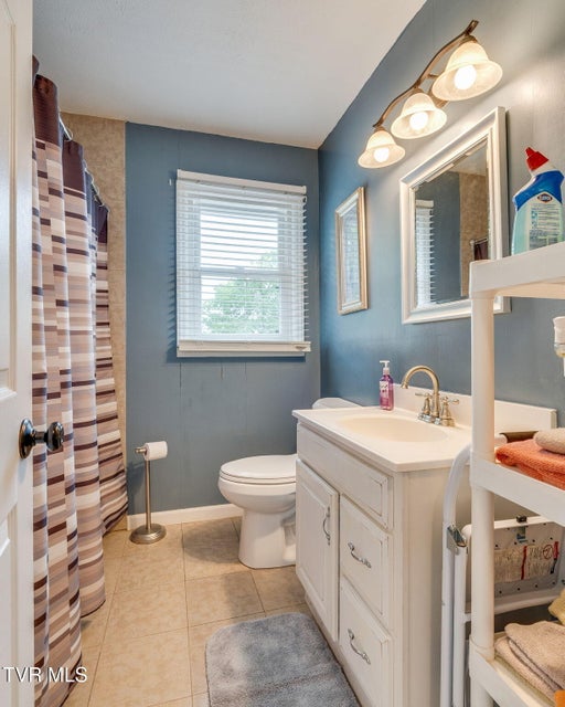 Photo #17: 408 Rainbow Circle