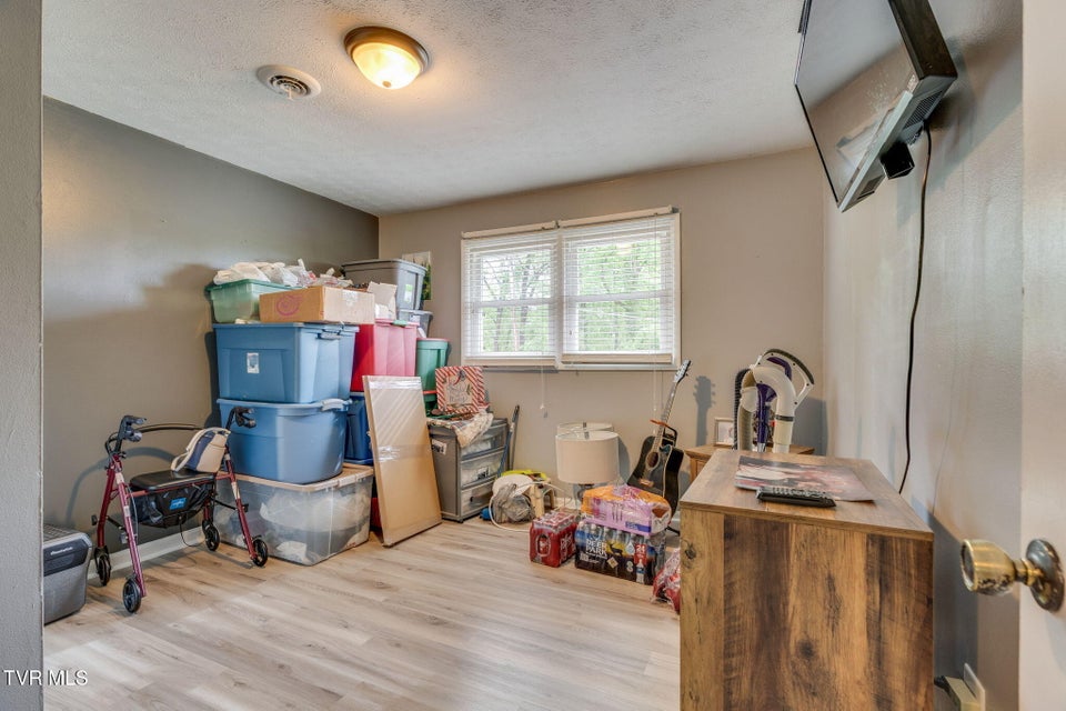 Photo #18: 408 Rainbow Circle