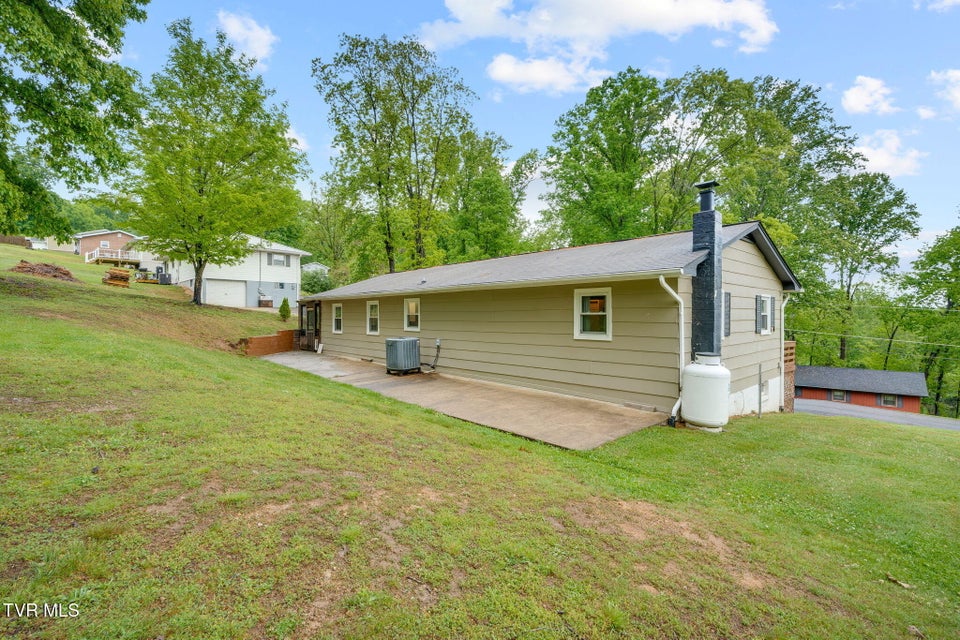 Photo #21: 408 Rainbow Circle
