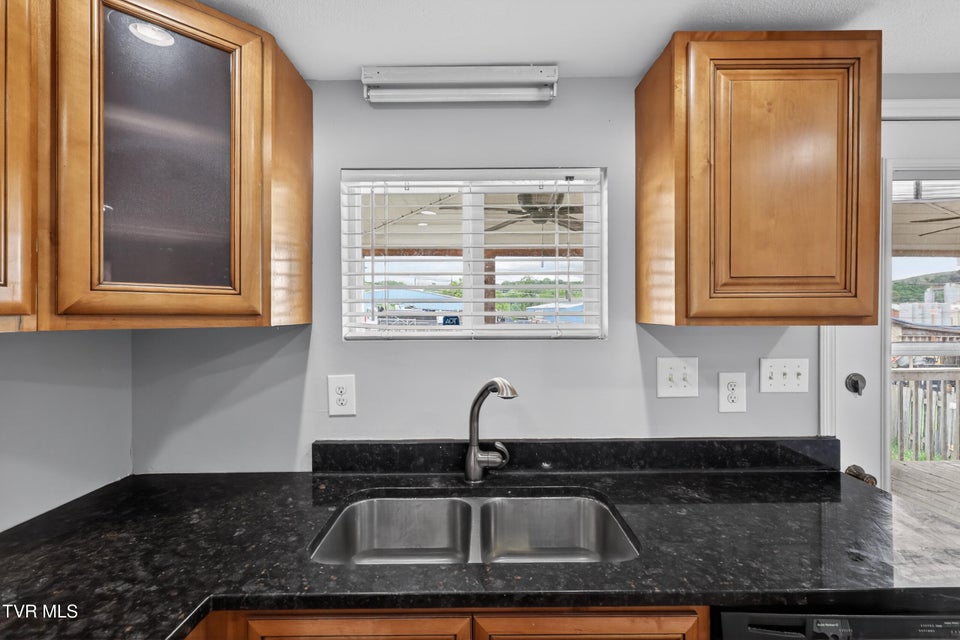 Photo #12: 2112 Myrtle Avenue