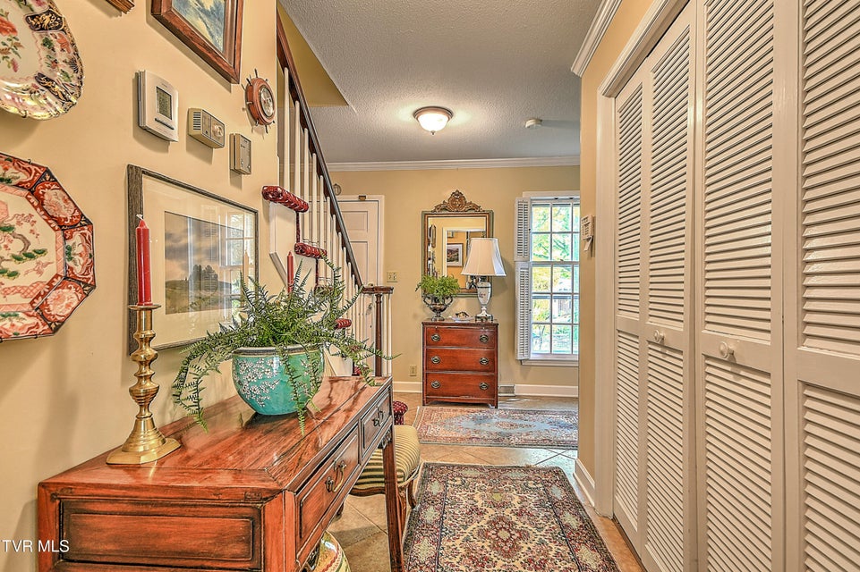 Photo #4: 211 Crestwood Drive