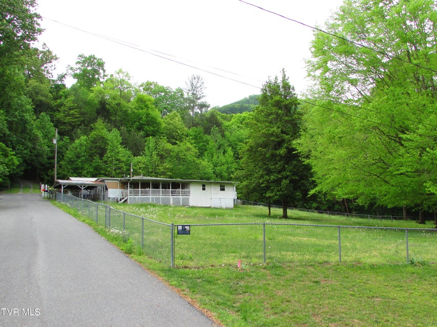 Photo #3: 145 Hillrise Drive