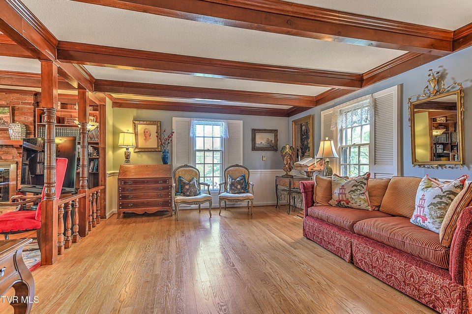 Photo #7: 211 Crestwood Drive