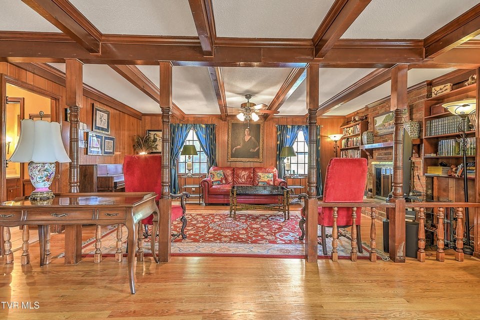 Photo #9: 211 Crestwood Drive