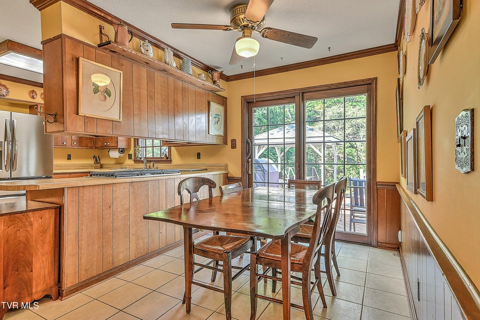 Photo #16: 211 Crestwood Drive