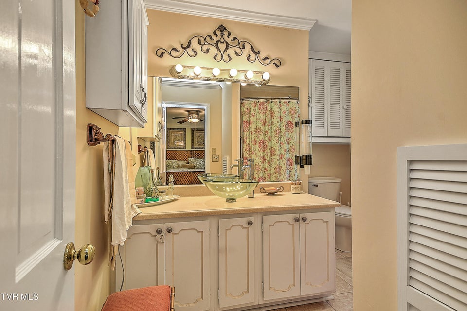 Photo #28: 211 Crestwood Drive