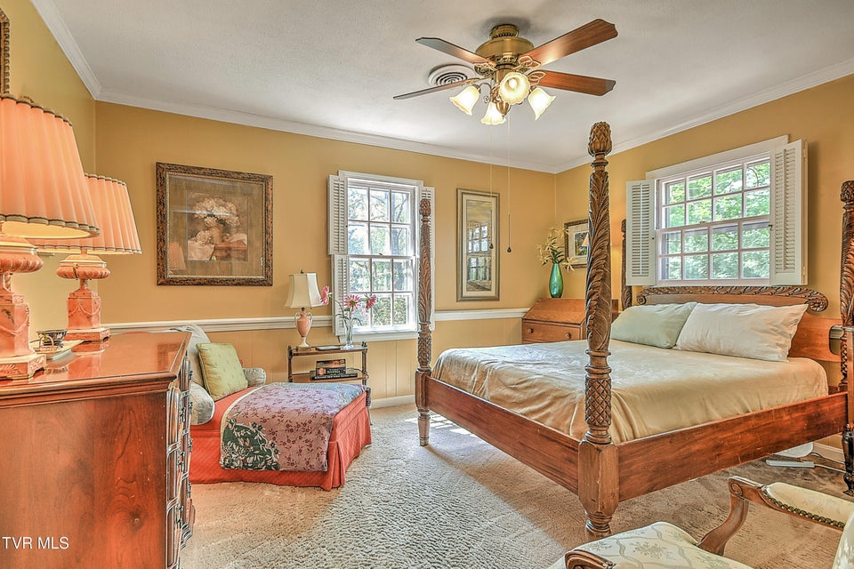 Photo #34: 211 Crestwood Drive