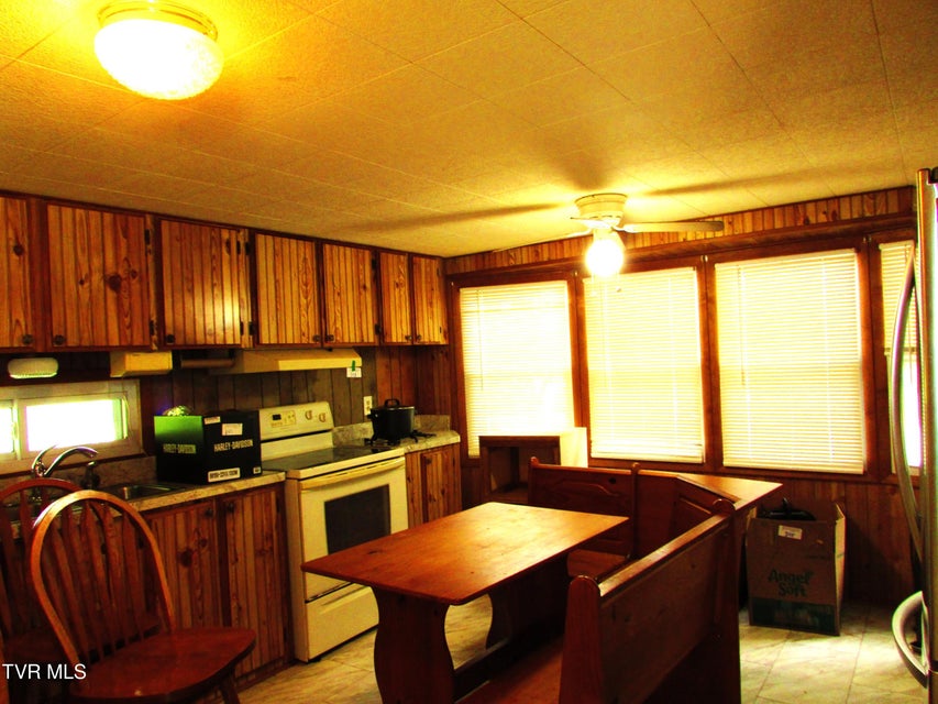 Photo #21: 145 Hillrise Drive