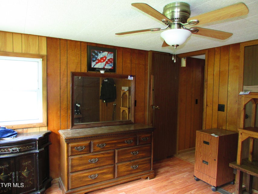 Photo #28: 145 Hillrise Drive