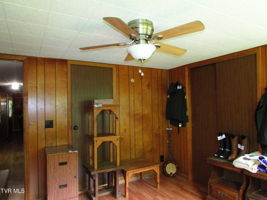 Photo #29: 145 Hillrise Drive