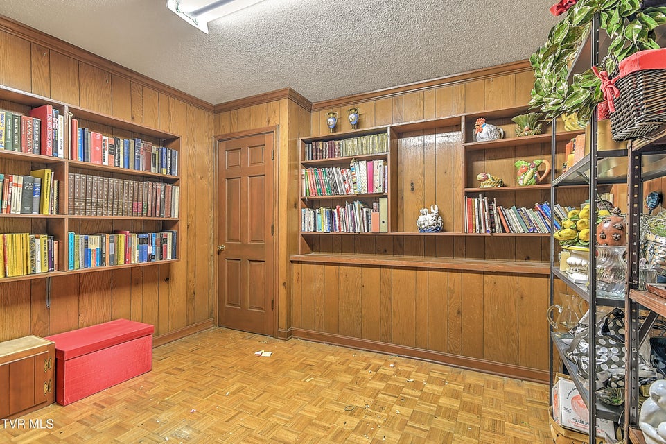 Photo #44: 211 Crestwood Drive