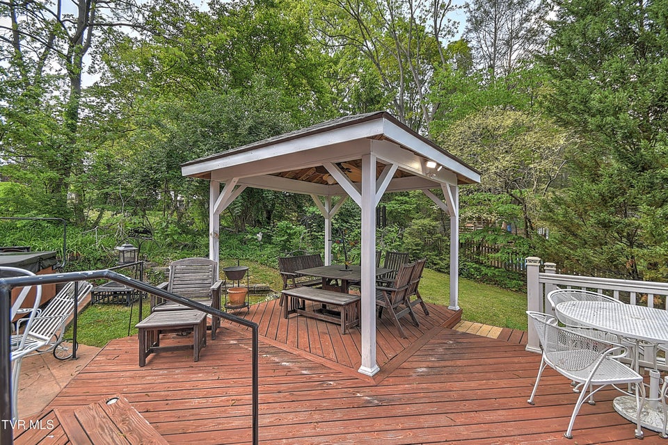 Photo #50: 211 Crestwood Drive