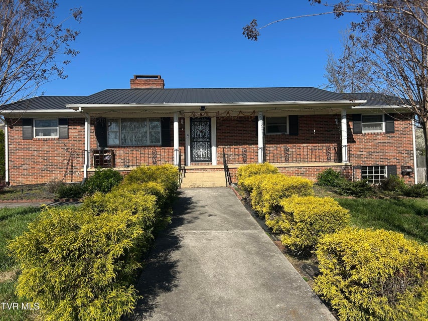 Photo #3: 605 Masengill Avenue