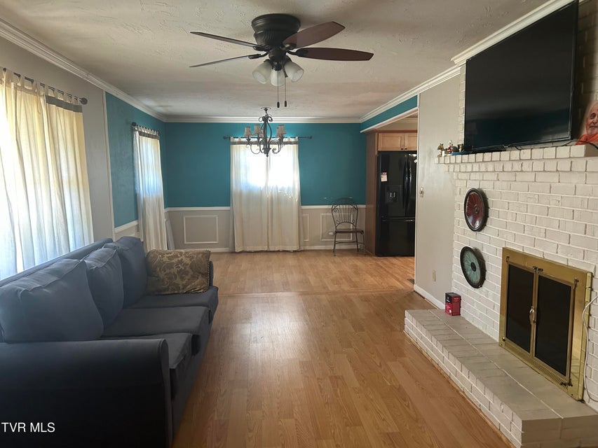 Photo #7: 605 Masengill Avenue