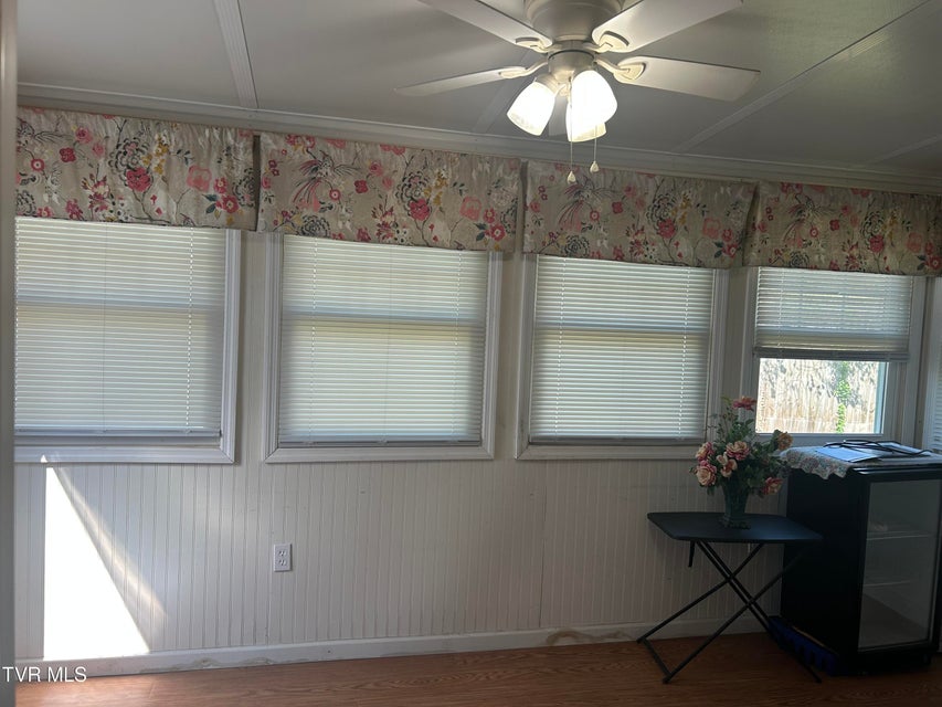 Photo #18: 605 Masengill Avenue