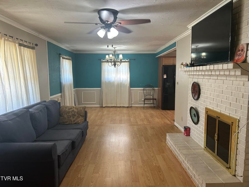 Photo #9: 605 Masengill Avenue