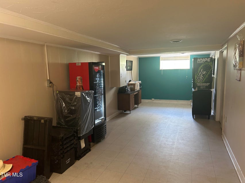 Photo #23: 605 Masengill Avenue