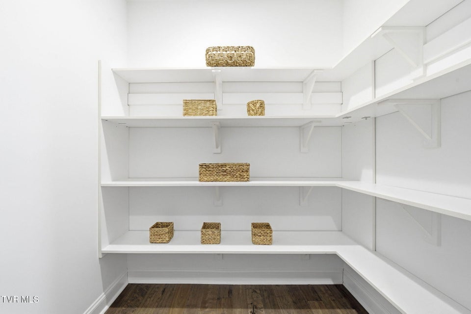 Photo #11: 3069 Calton Hill