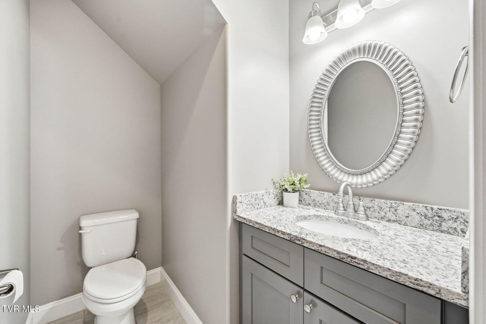 Photo #14: 3069 Calton Hill