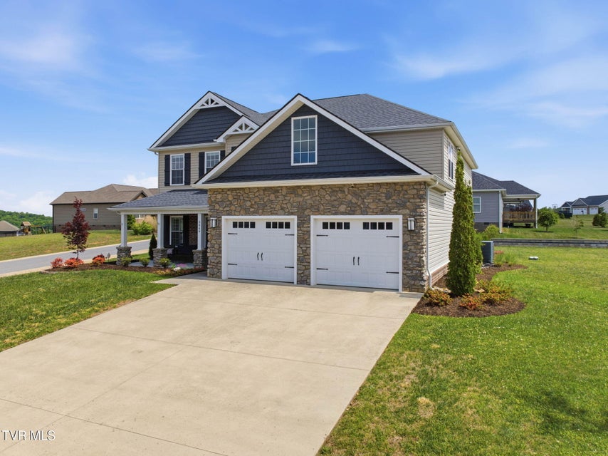 Photo #61: 3069 Calton Hill