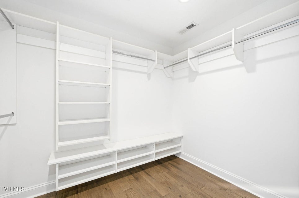 Photo #27: 3069 Calton Hill