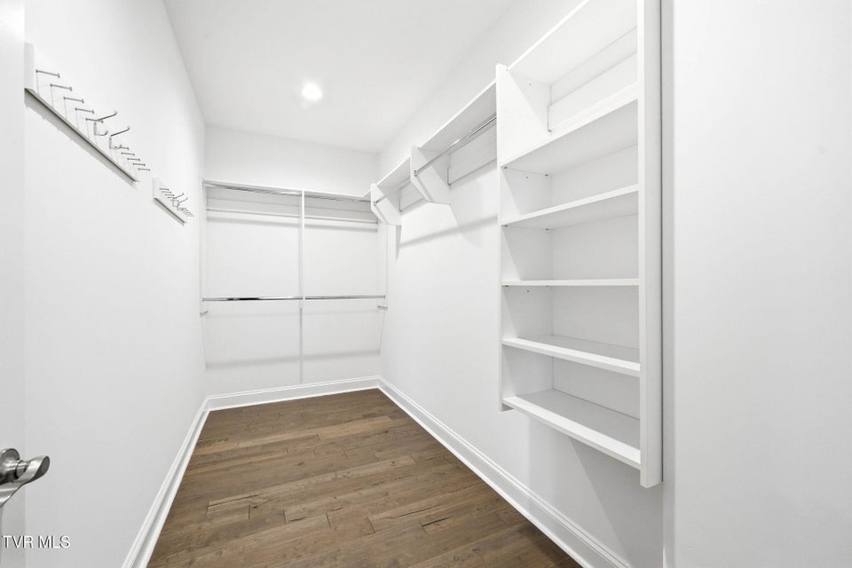 Photo #17: 3069 Calton Hill