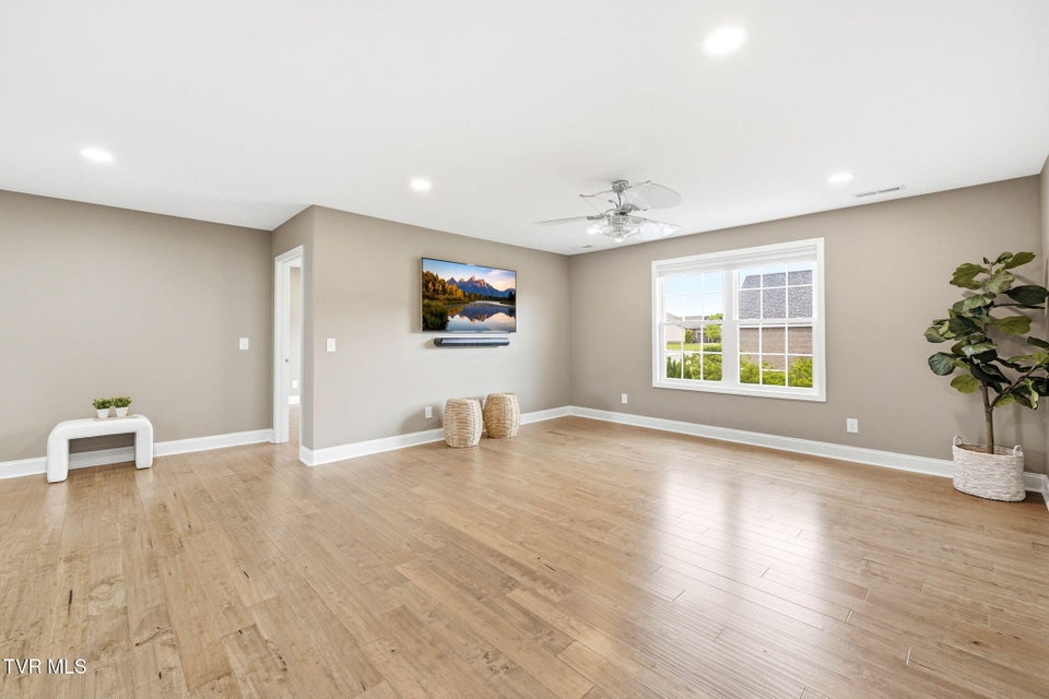 Photo #20: 3069 Calton Hill