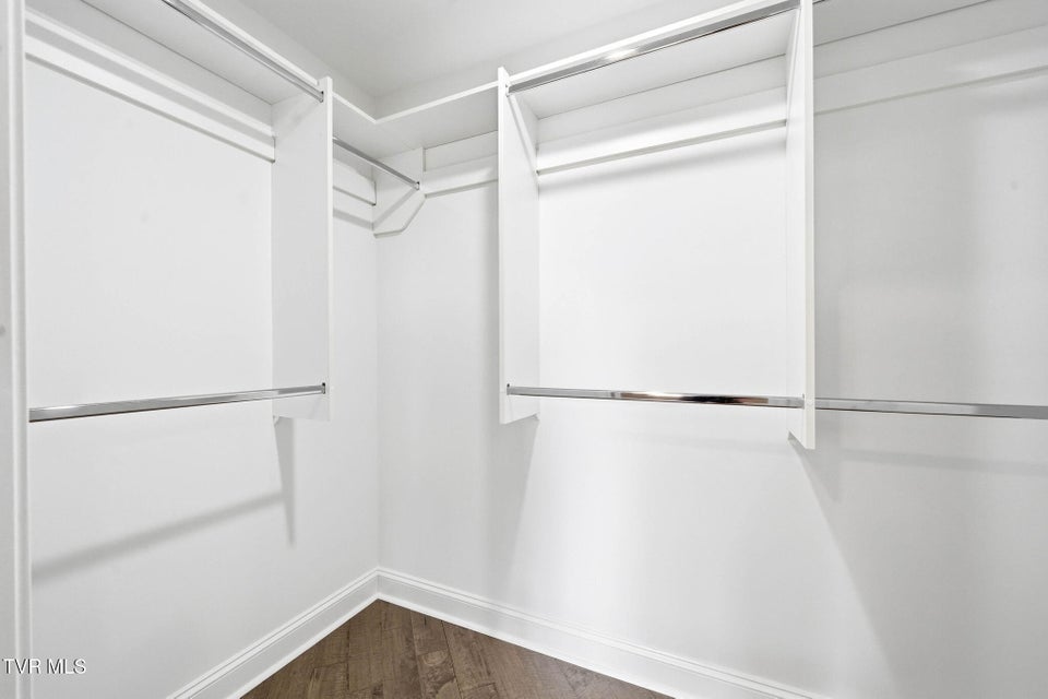 Photo #38: 3069 Calton Hill